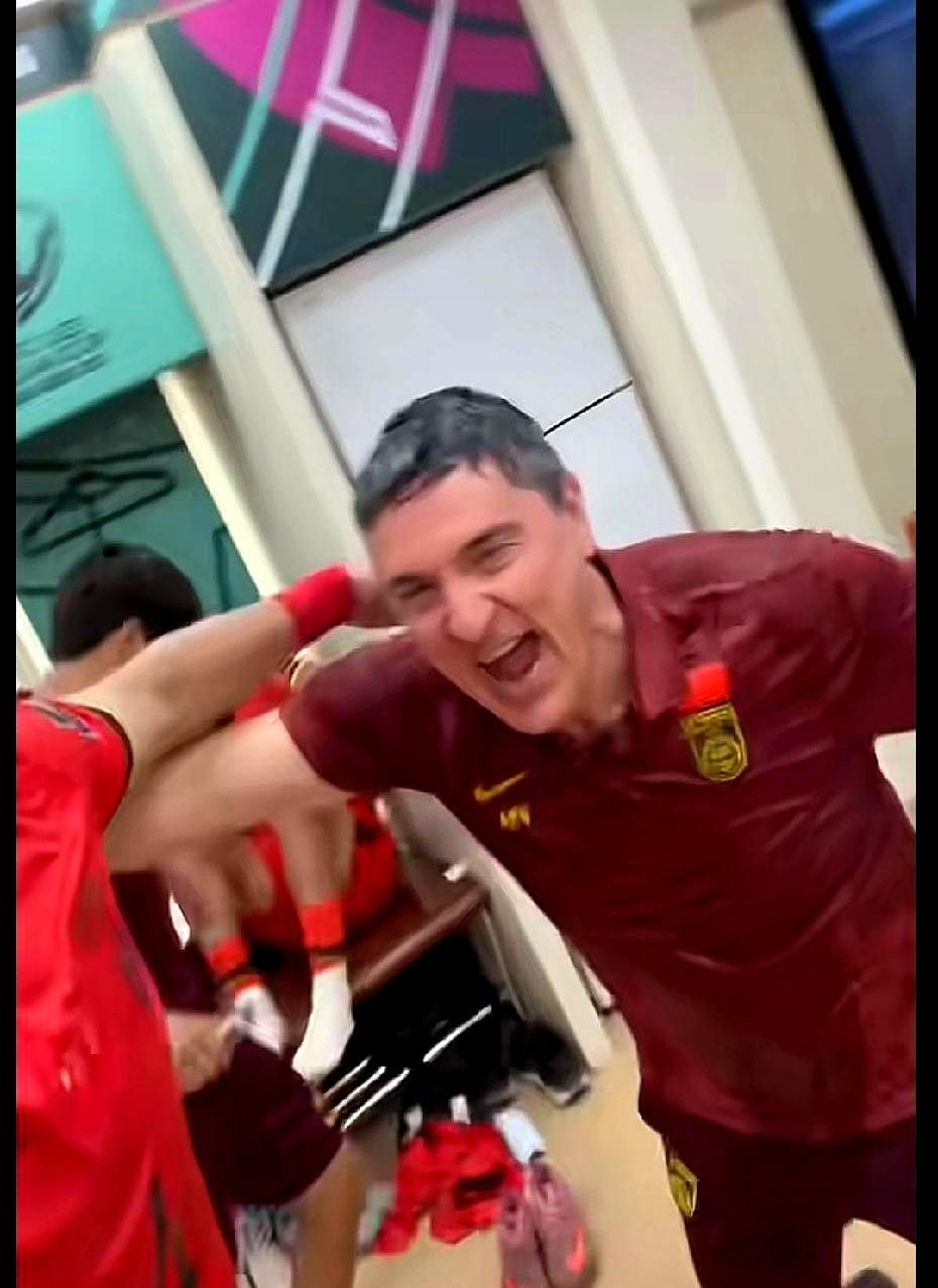 点球4比2！U23首进四强
 
吉达凌晨0点，哨声落下。中国队5罚4中，乌兹别克