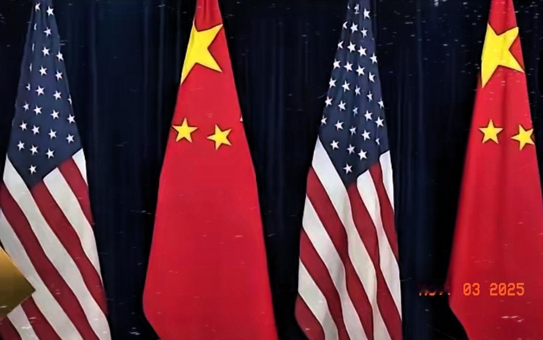 这一次不掖着藏着，特朗普谈台海问题了！11月3日，据外媒报道，特朗普在接受哥伦比