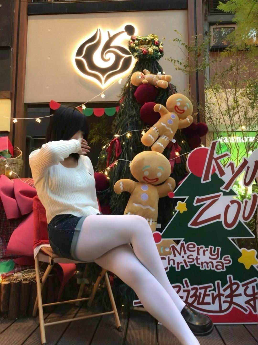 本少谈过最久的恋爱就是自恋