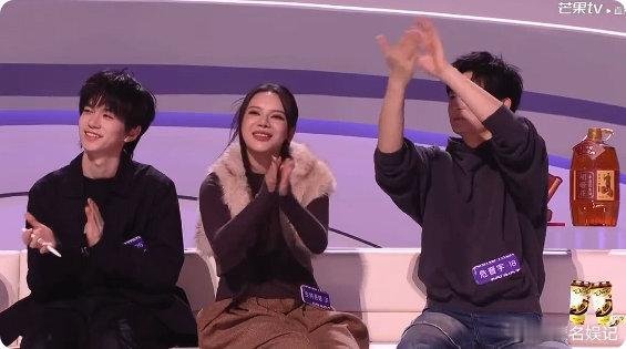 第一次见选手和评委差点打起来选手和评委差点打起来？夏哲轩这波操作，直接把节目热度