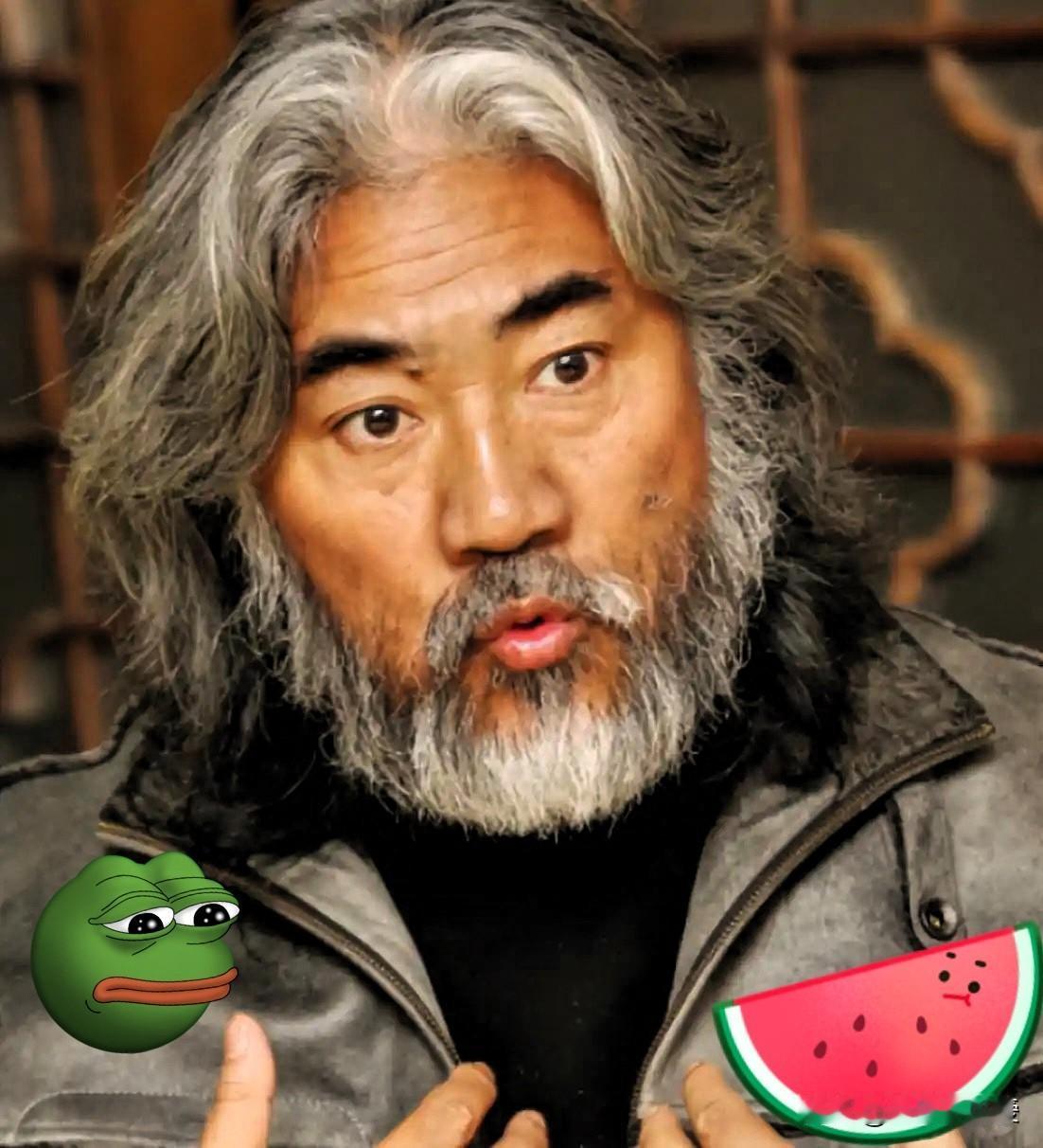 一觉醒来，
张纪中天塌了！
2025年，已经74岁高龄的他，身价刚被娇妻杜星霖直