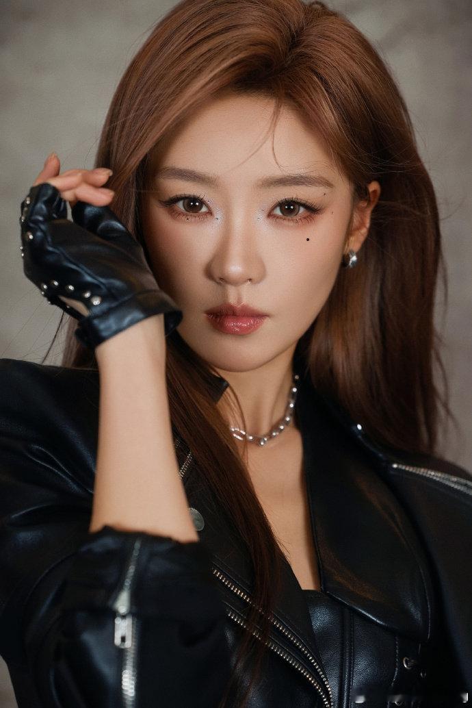 张月一公第二名 从细节到整体都超惊艳，张月稳稳拿下一公第二名，未来可期！乘风20