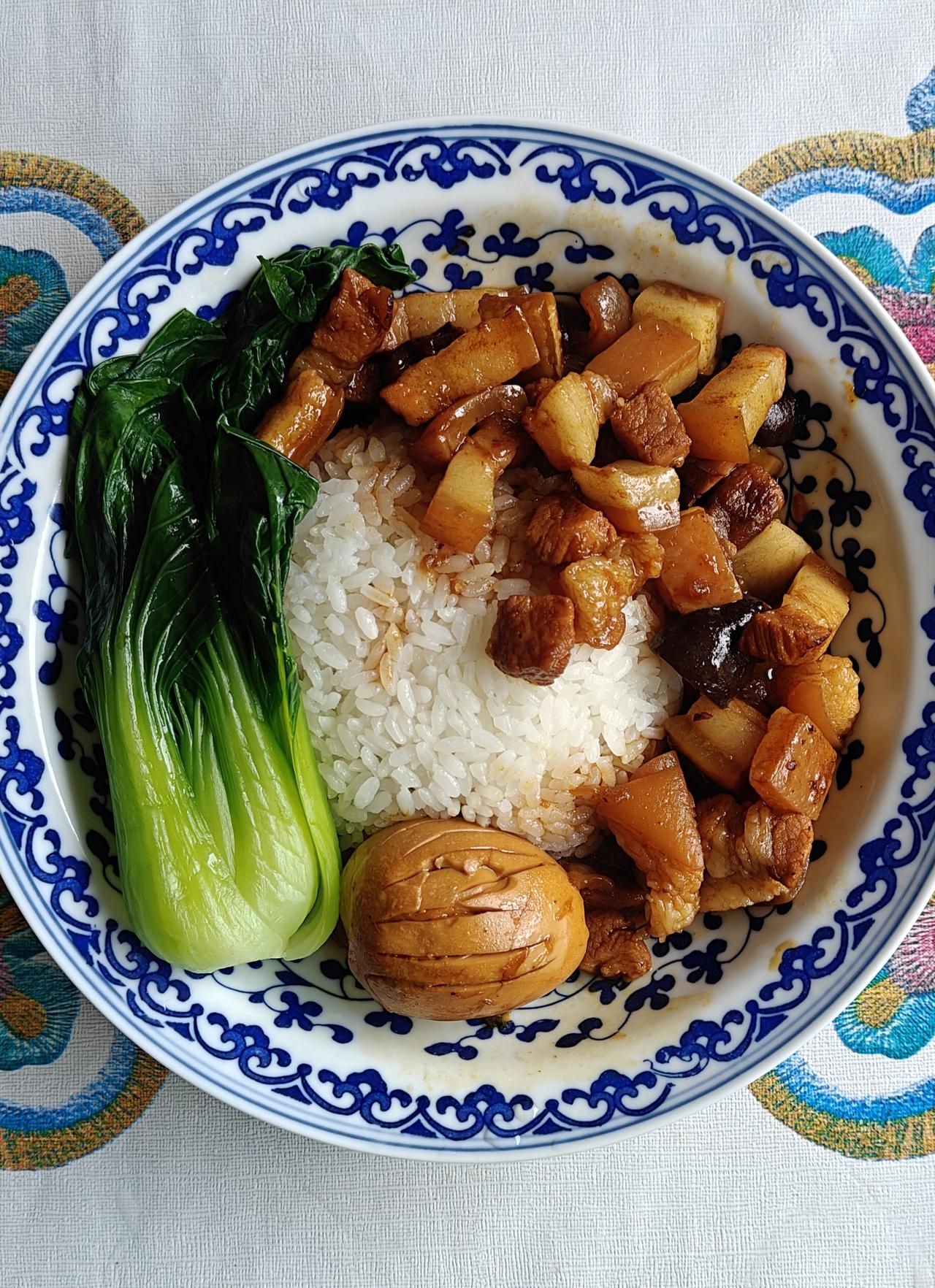 这卤肉饭做的合格吗？