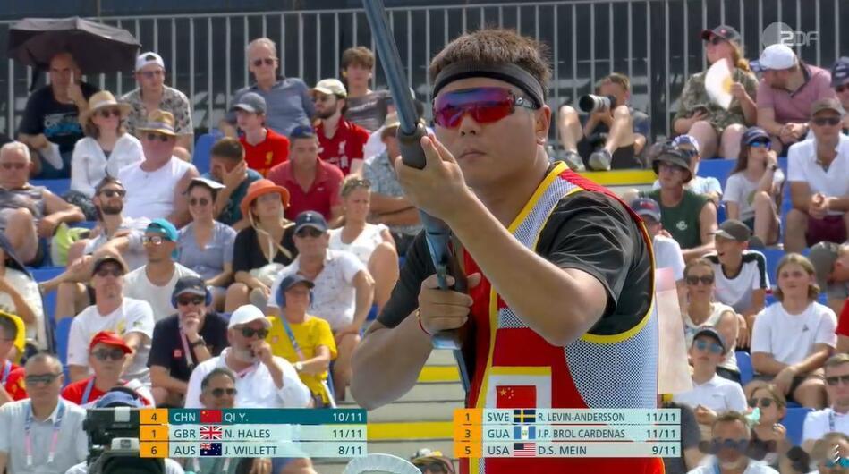 恭喜齐迎获得男子多向飞碟的银牌🥈今天的表现很好，已经平了奥运记录，只是，冠军黑