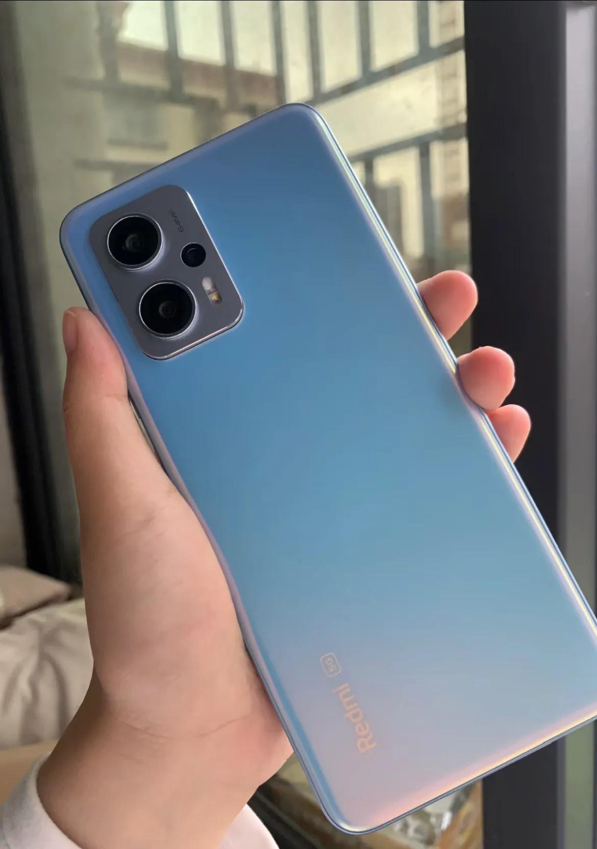 这是我用了2年的红米Note 11T Pro，还记得这款手机吗？不到两千块钱入手