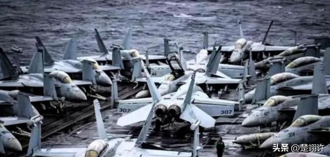 美军两架坠毁南海的飞机原因已明确，不是电磁攻击，也不是“南海魔咒”，而是……美军