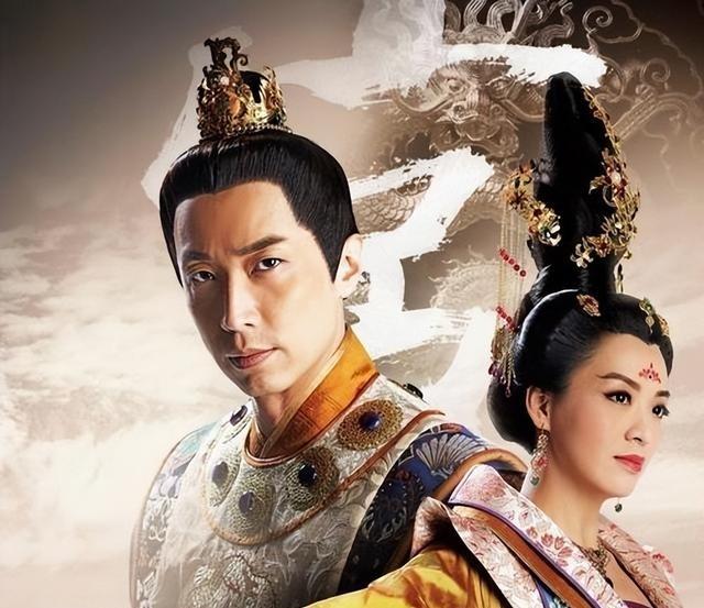 713年，太平公主把当朝七位宰相叫到府中开会，把废黜皇帝李隆基的计划摆在桌面上。