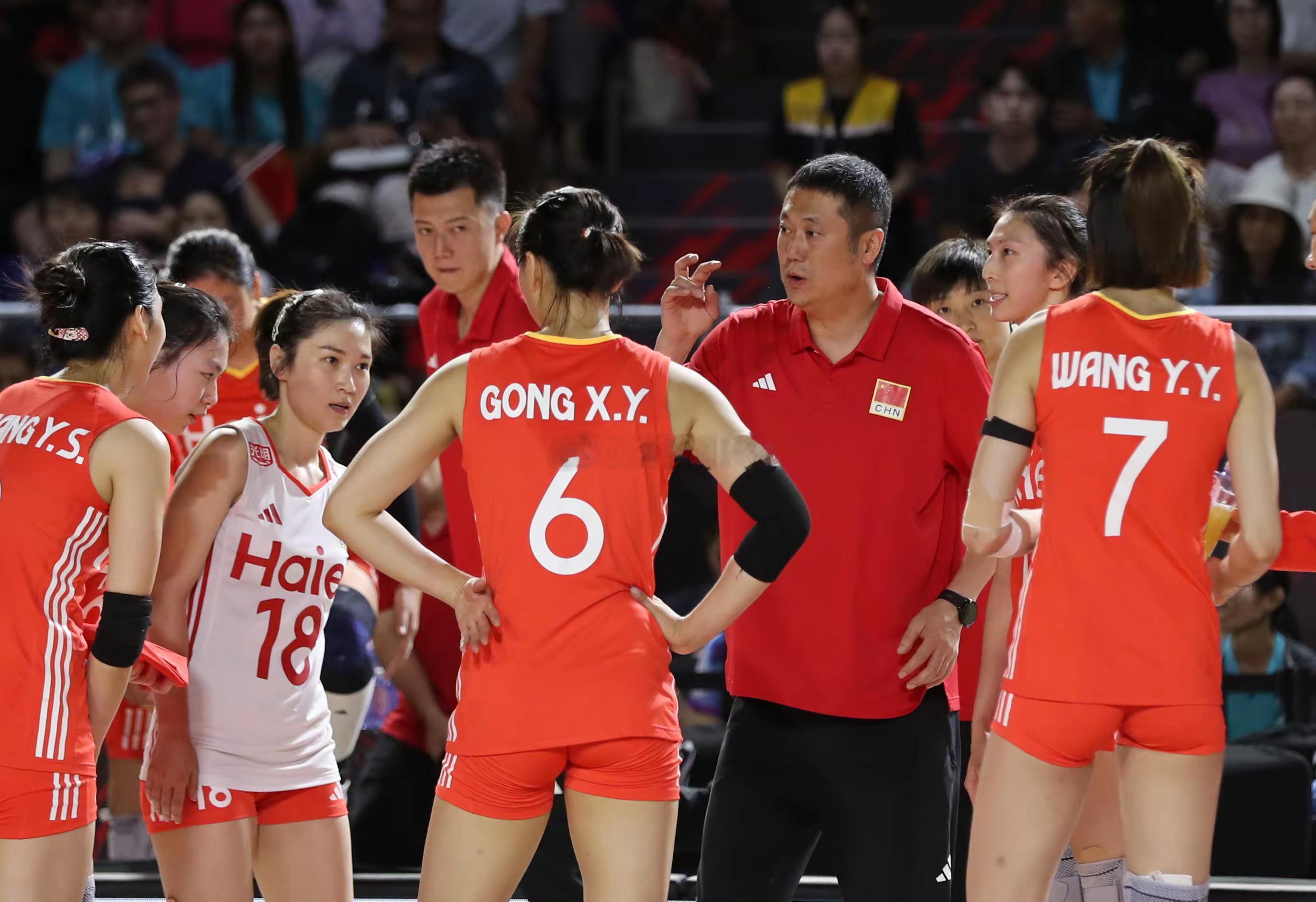 【中国女排主帅赵勇：对法国队立足于自身发挥】中国女排27日在世锦赛中3:0完胜多