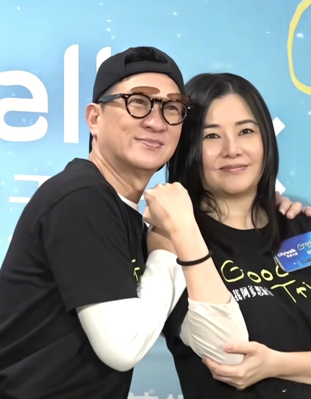 《我阿爹想旅行》启动礼！张家辉、蒙嘉慧同框，两人26年港片缘分太让人怀念[耶][