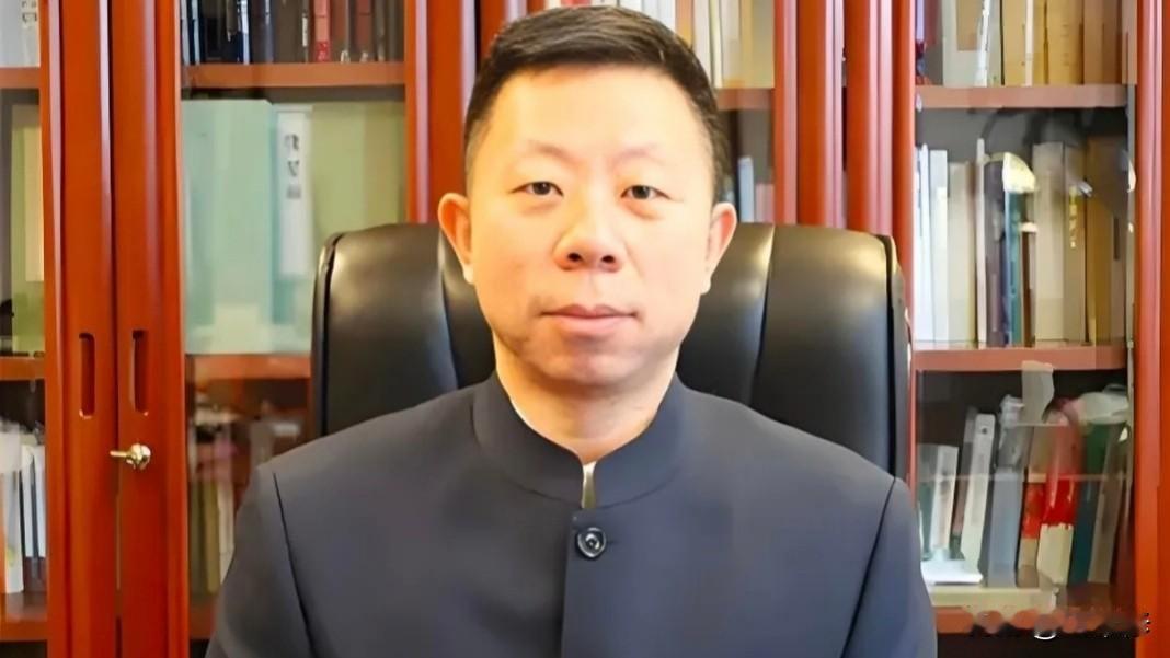 10月18日，我驻菲大使馆发文：

部分反华政客声称要将中国大使列为“不受欢迎的