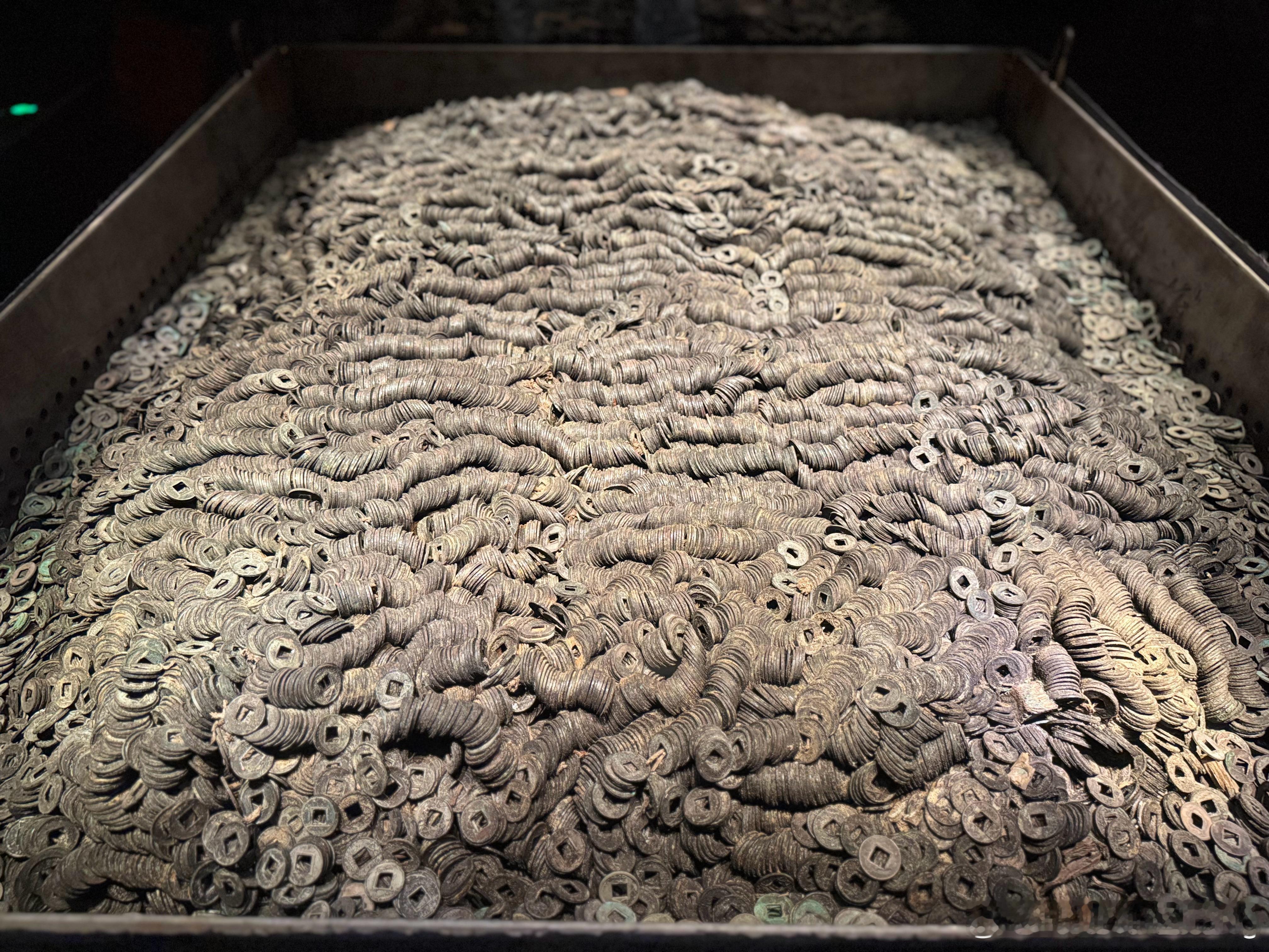 最近我看去年那几个友商也没发mpv啊怎么又在各平台评论区机器人刷评论GC？因为知