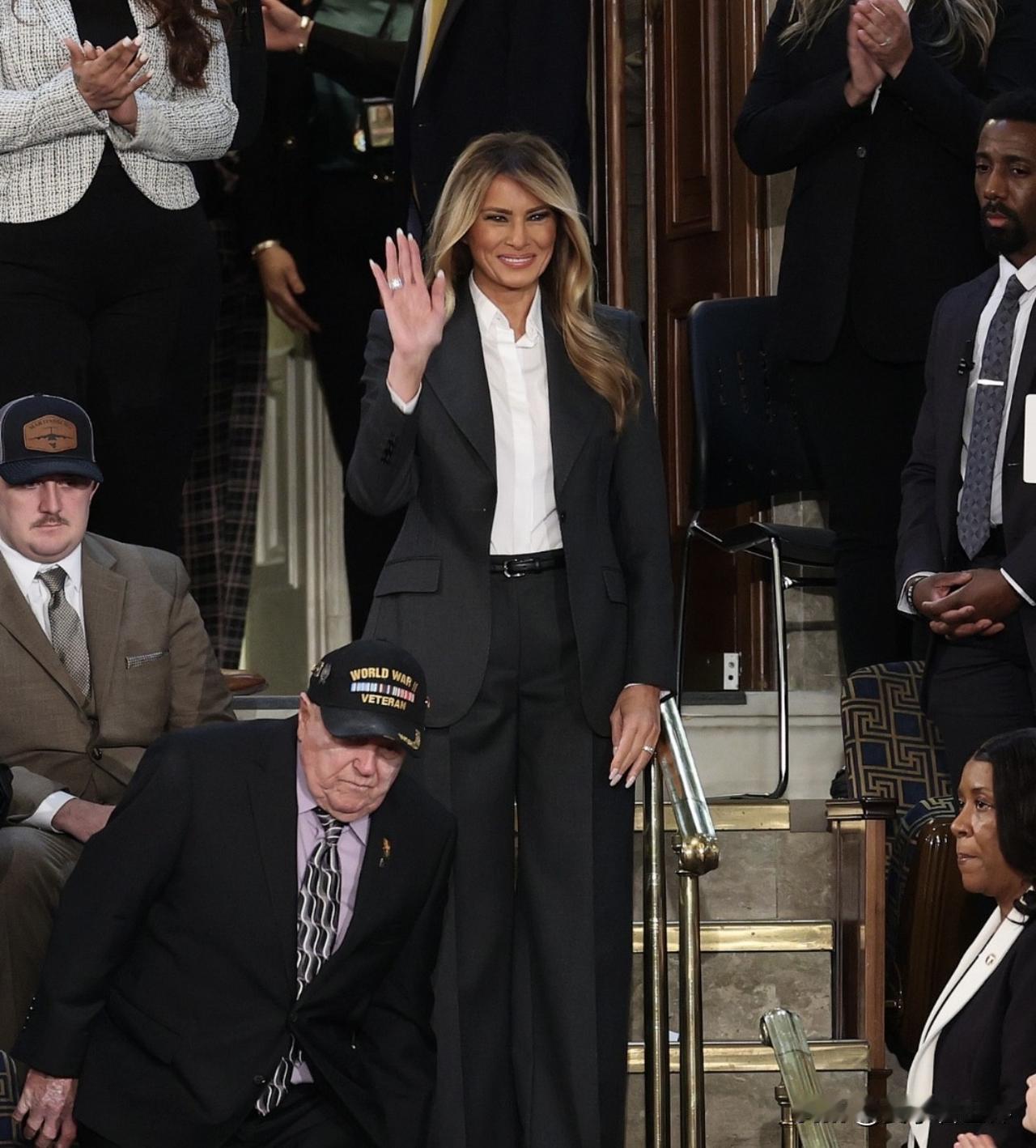 美國「第一家庭」出席總統國情咨文演說。
The First Family is 