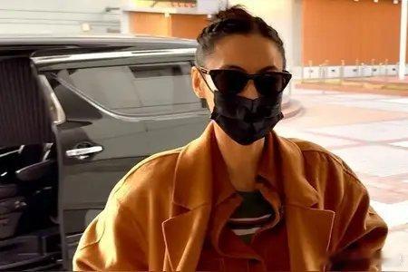 张柏芝庭审情绪失控崩溃大哭张柏芝，情绪崩溃。被前经纪人告上法庭，没想到，才出庭第