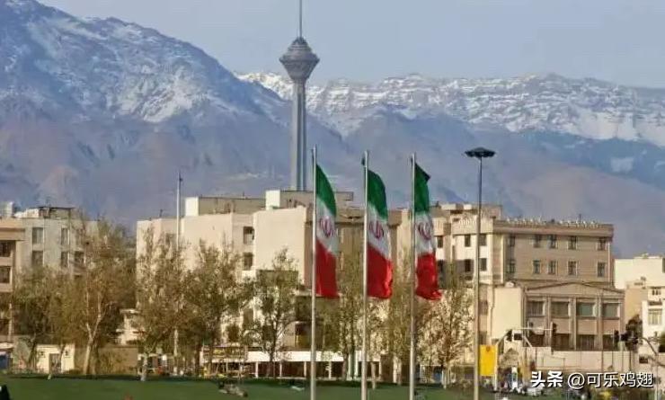 伊朗发出“核弹”级警告，这次伊朗真的疯了，直接把底牌掀了——革命卫队放话：谁敢动