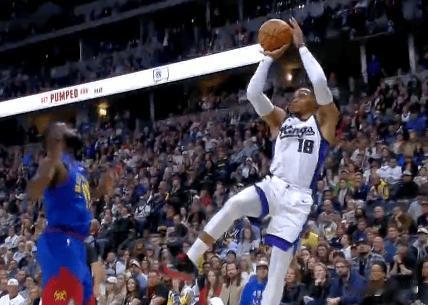 末节杀神！威少7中6狂砍15分，绝杀跳投锁定胜局国王险胜掘金
 
北京时间今日，