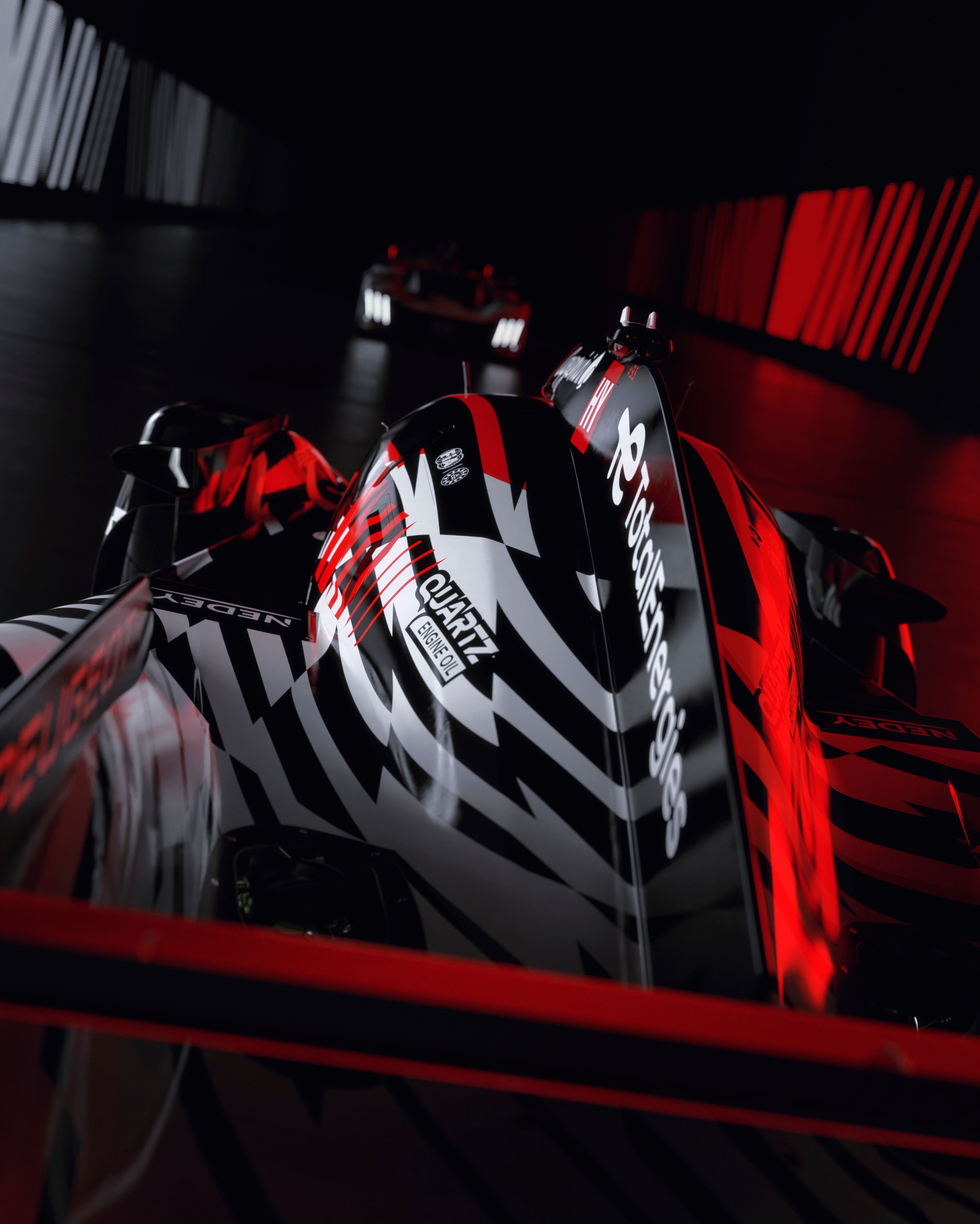 标致9X8“斑马化”，但别有用意~⚫️⚪️🔴标致于2月26日在法国巴黎正式揭晓