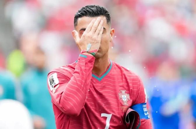 不出意外！随着德国2-1科特迪瓦，荷兰5-1瑞典，世界杯后或将下课的五大教练！