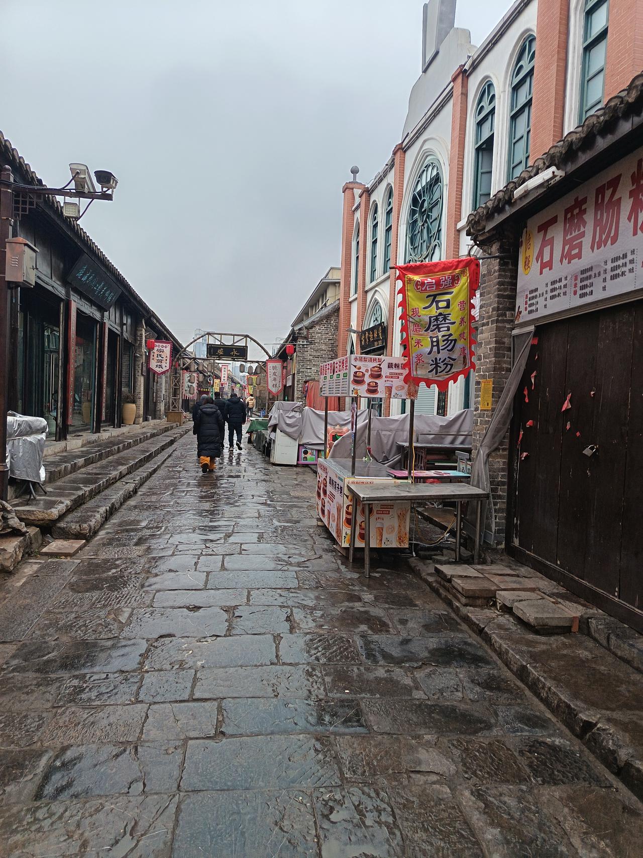 人与人能久久相处，包含了多少欣赏、敬佩、理解和尊重，也倾注了许多的牵挂、惦记、思