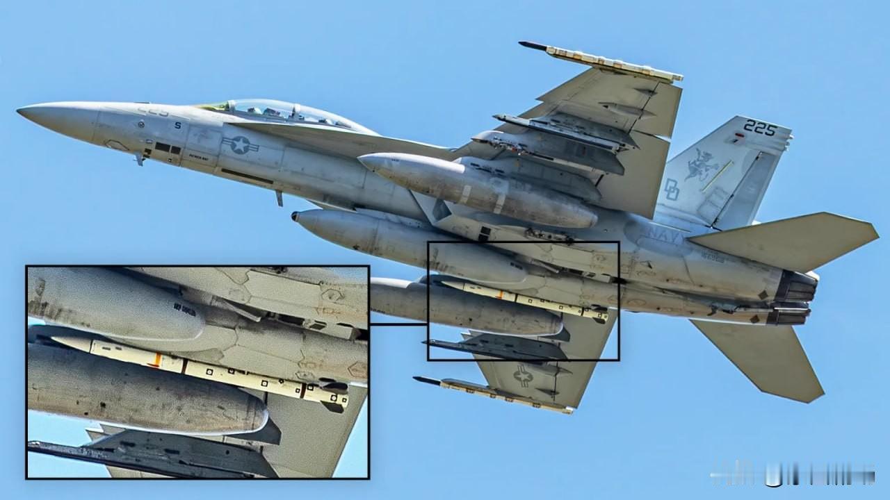 美国新型空空导弹AIM-260首次亮相。

在埃格林空军基地拍摄的F/A-18战