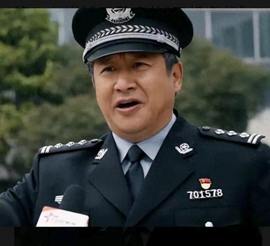 开播即炸！20分钟收视飙2.4，迪丽热巴这新剧是要封神？
2025年刑侦剧杀疯了