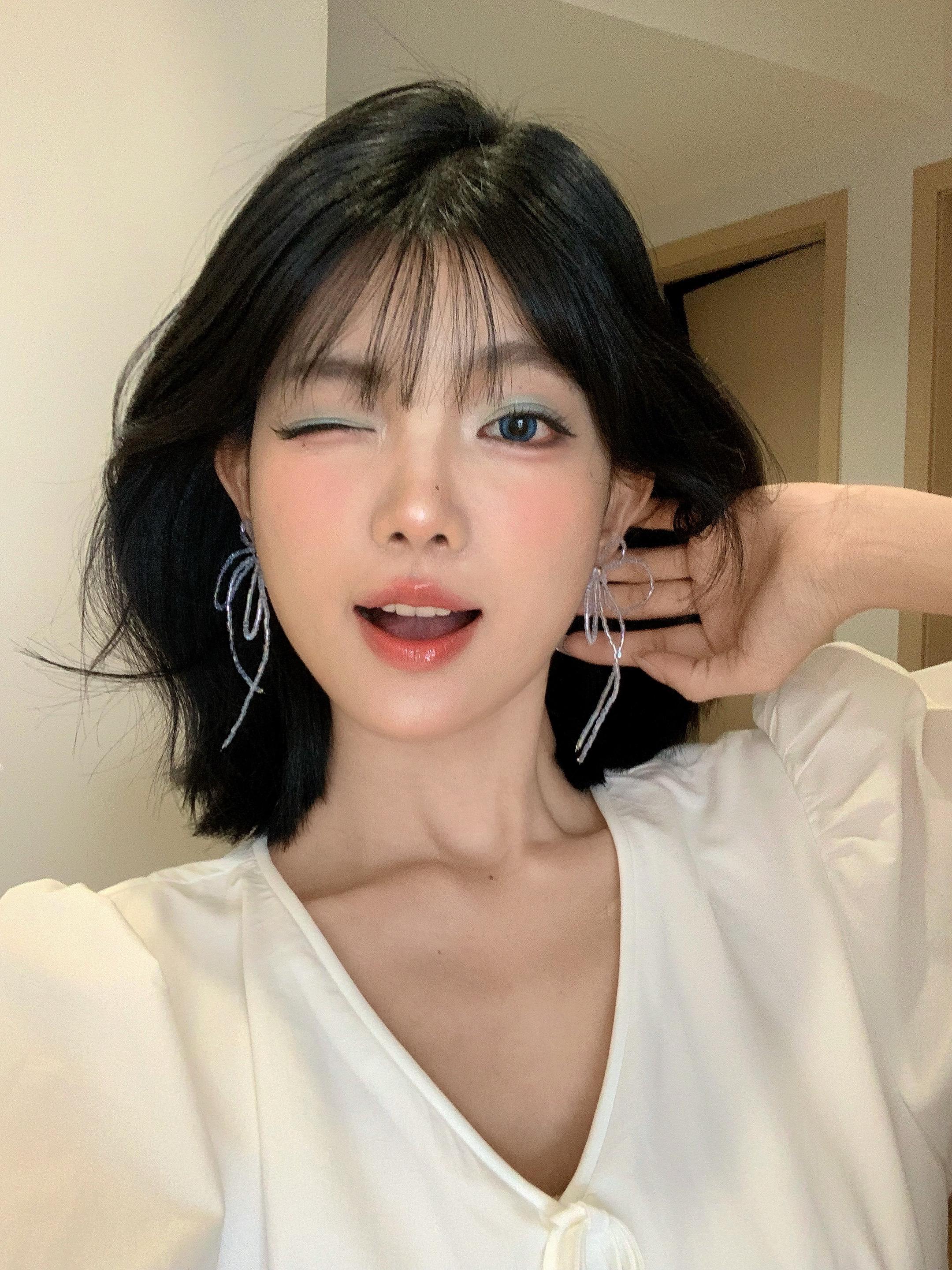 拼了命的刷存在。