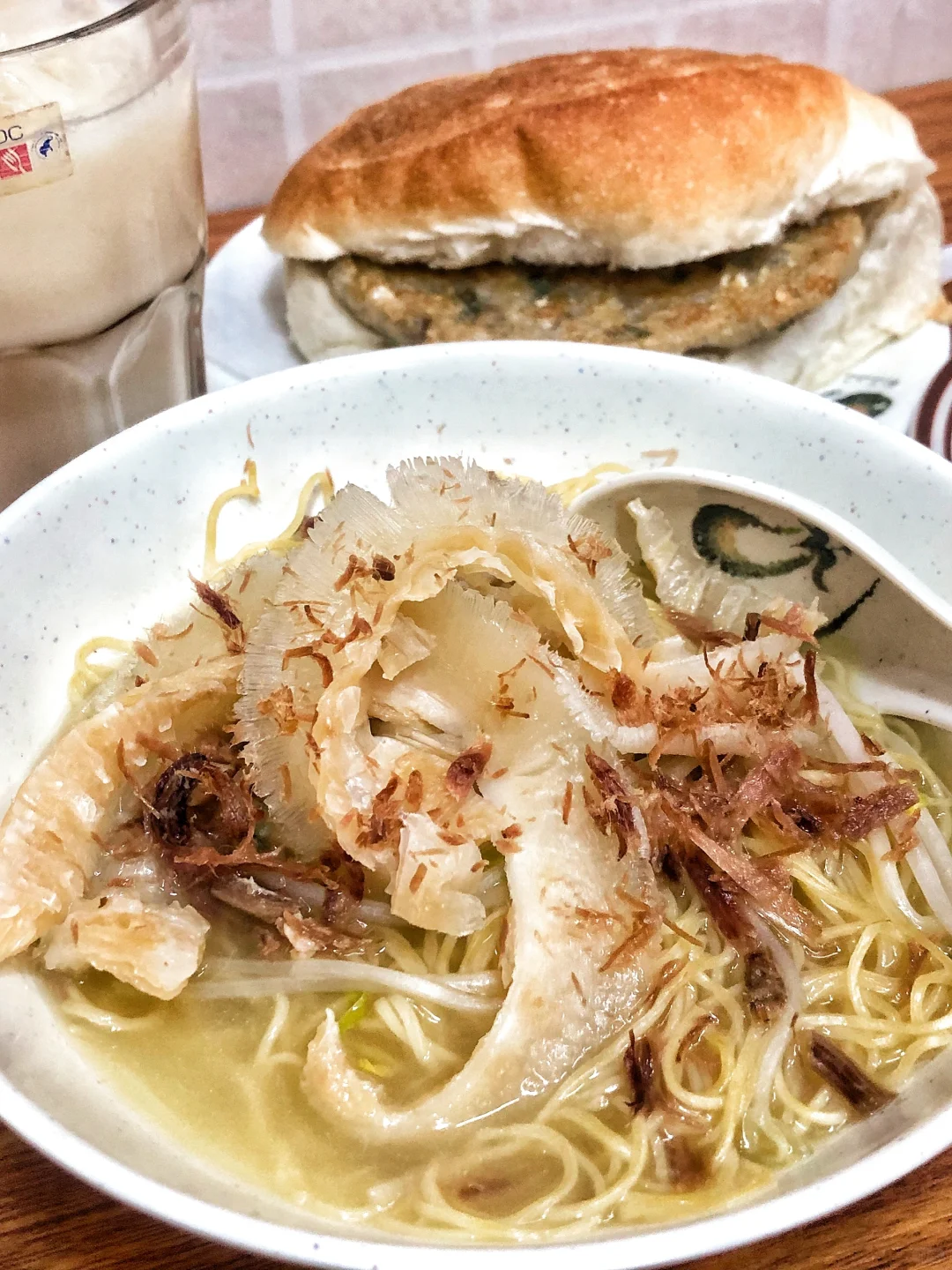 跟着梁汉文来澳门🇲🇴吃鱼翅面🍜了！
