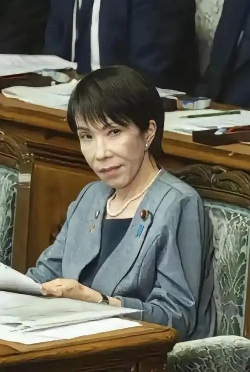 日本政府正式宣布，

1月11日，据台媒报道：日本政府已决定将《加强太平洋防卫》