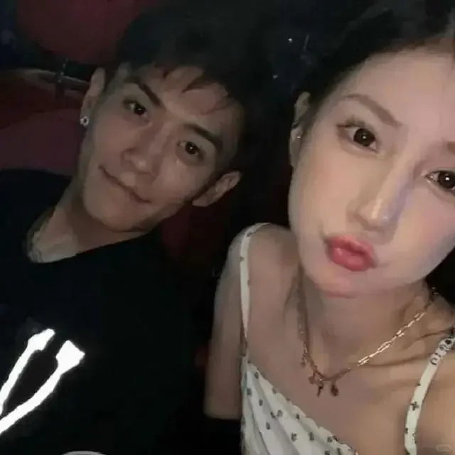薛小婉任权分手先看薛小婉：醉酒闯入别人直播间辱骂近两小时，确实失了分寸，该为自己