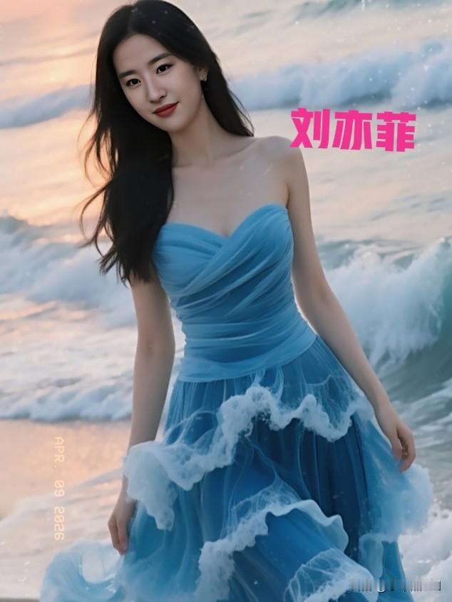 刘亦菲这造型也太美了！[比心][比心]蓝色抹胸裙在灯光下闪得我移不开眼，卷发温柔