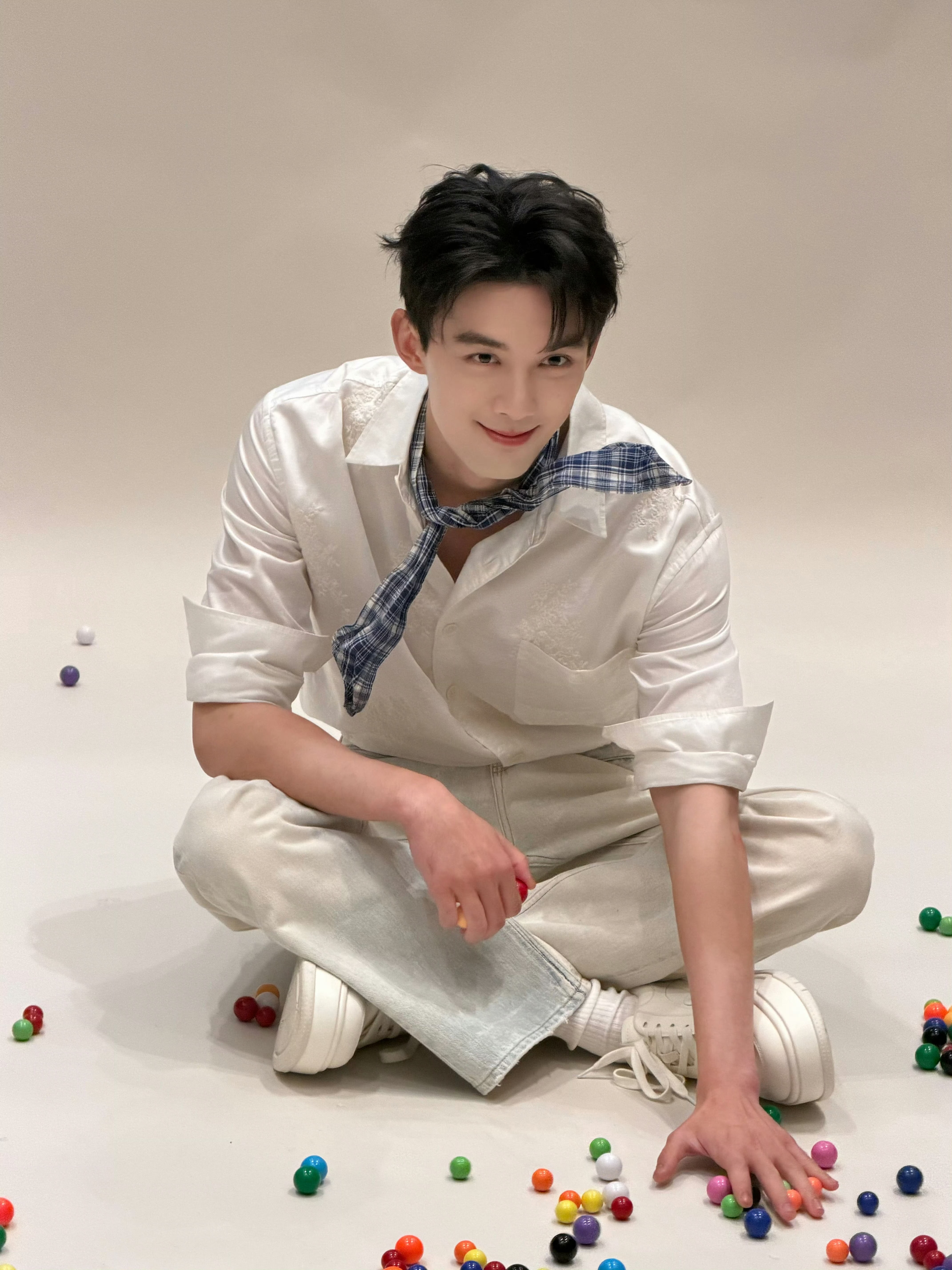 吴磊笑得好明媚吴磊花絮live吴磊花絮live，笑得好明媚，真是不错 