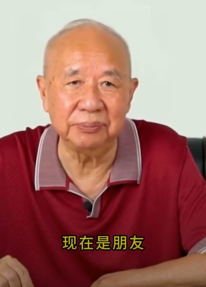 85岁的牟其中，出狱快10年了，至今还不消停，真是个闲不住的传奇人物。他一直说自