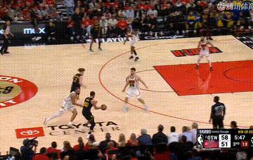 火箭打出一波14-4，追至5分分差！火箭勇士抢七勇士vs火箭 ​​​