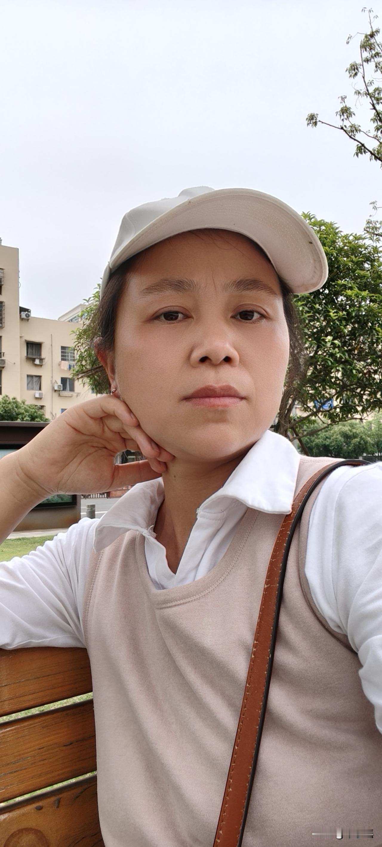 我真心奉劝那些年过了50的二婚夫妻，50岁之后，就不要再婚姻上折腾了？

  但