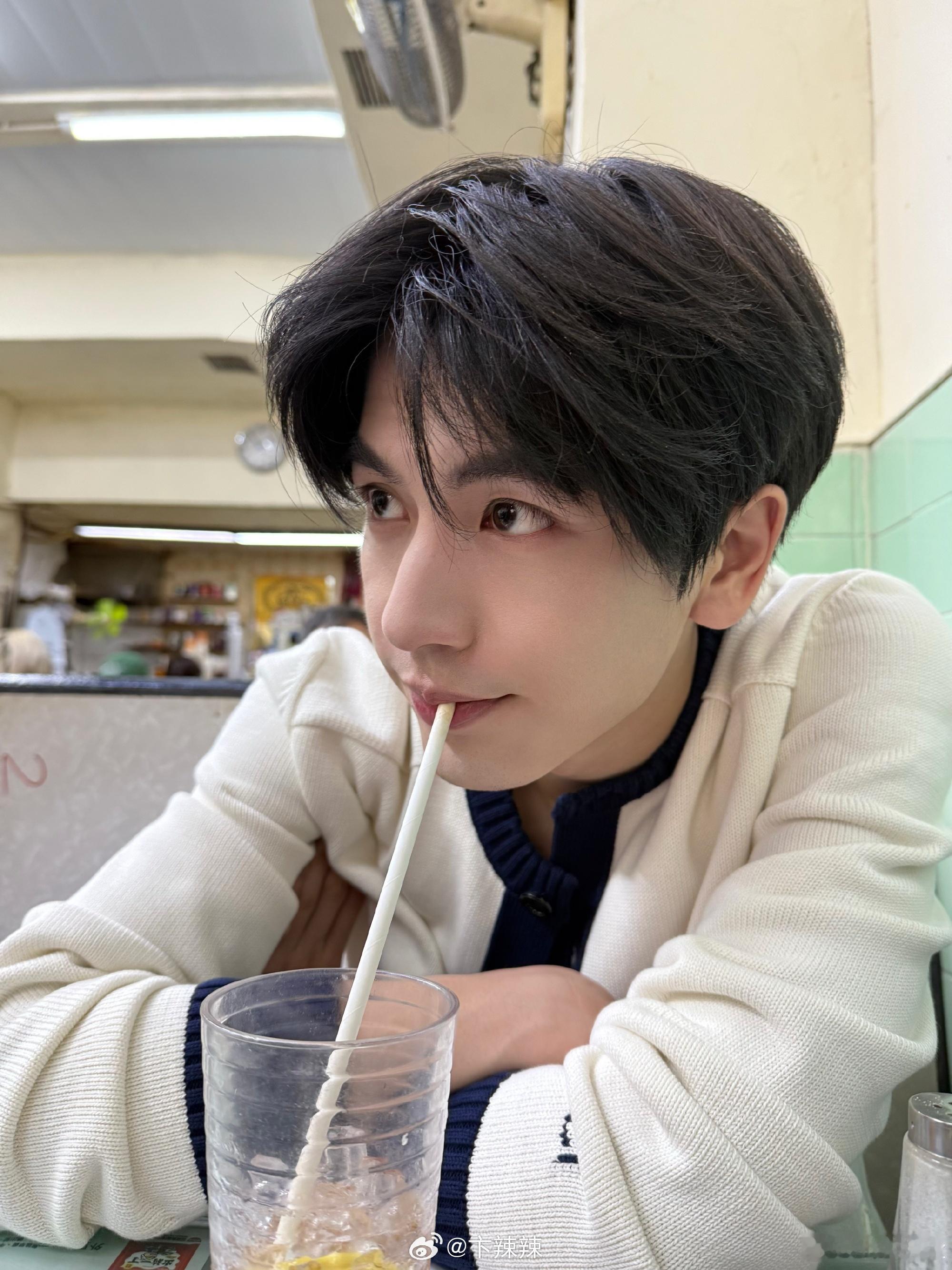 对不起老己 没让你谈上这样的 