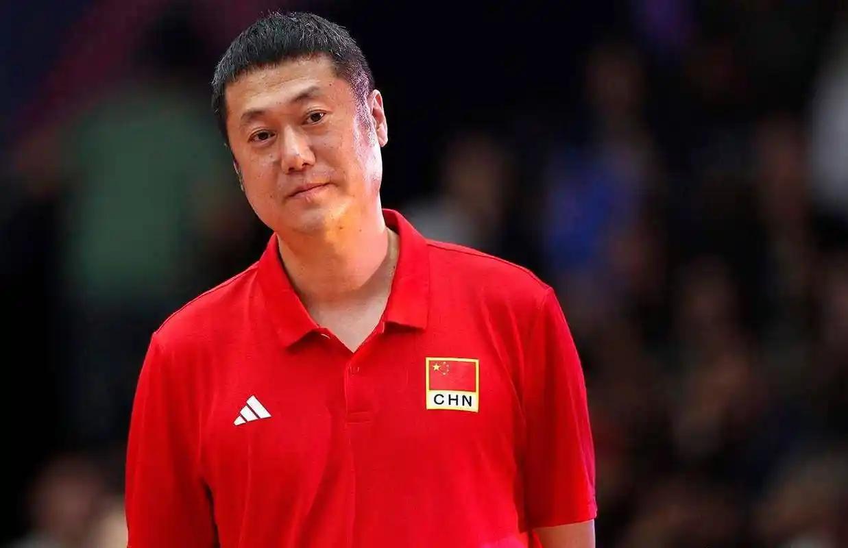 骂赵勇的人，真该给他道个歉，中国女排3-2险胜泰国，我发现我们都错怪他了。
 
