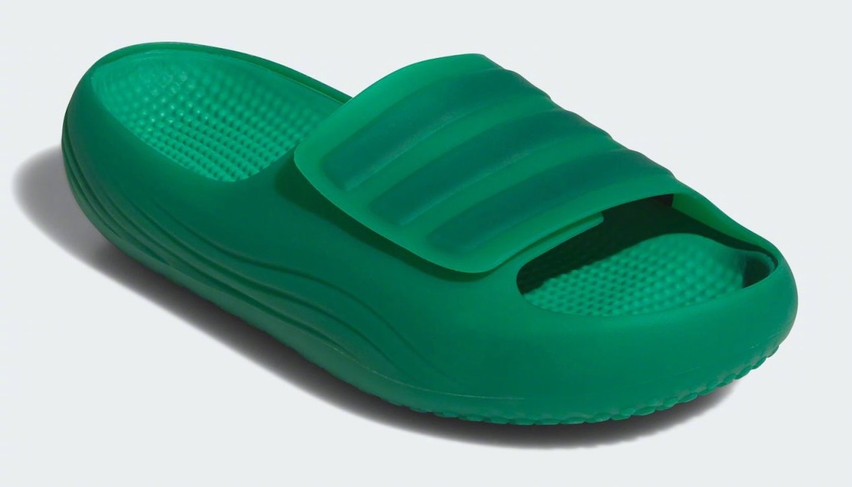 adidas Adislide阿迪推出采用合成纤维材料制成的全新Adislide