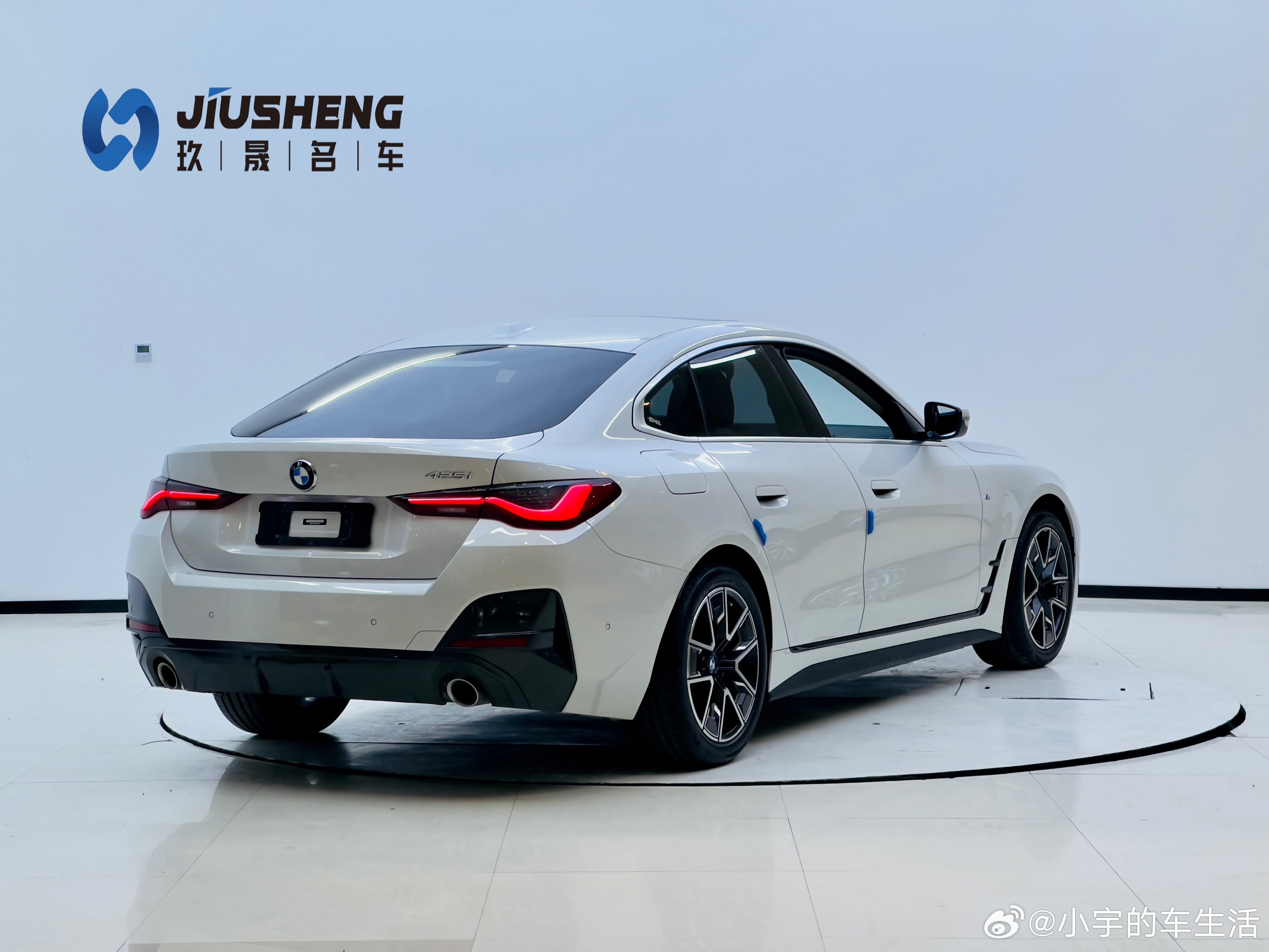 【车辆名称】2022款 宝马4系 425i Gran Coupe M运动套装【上