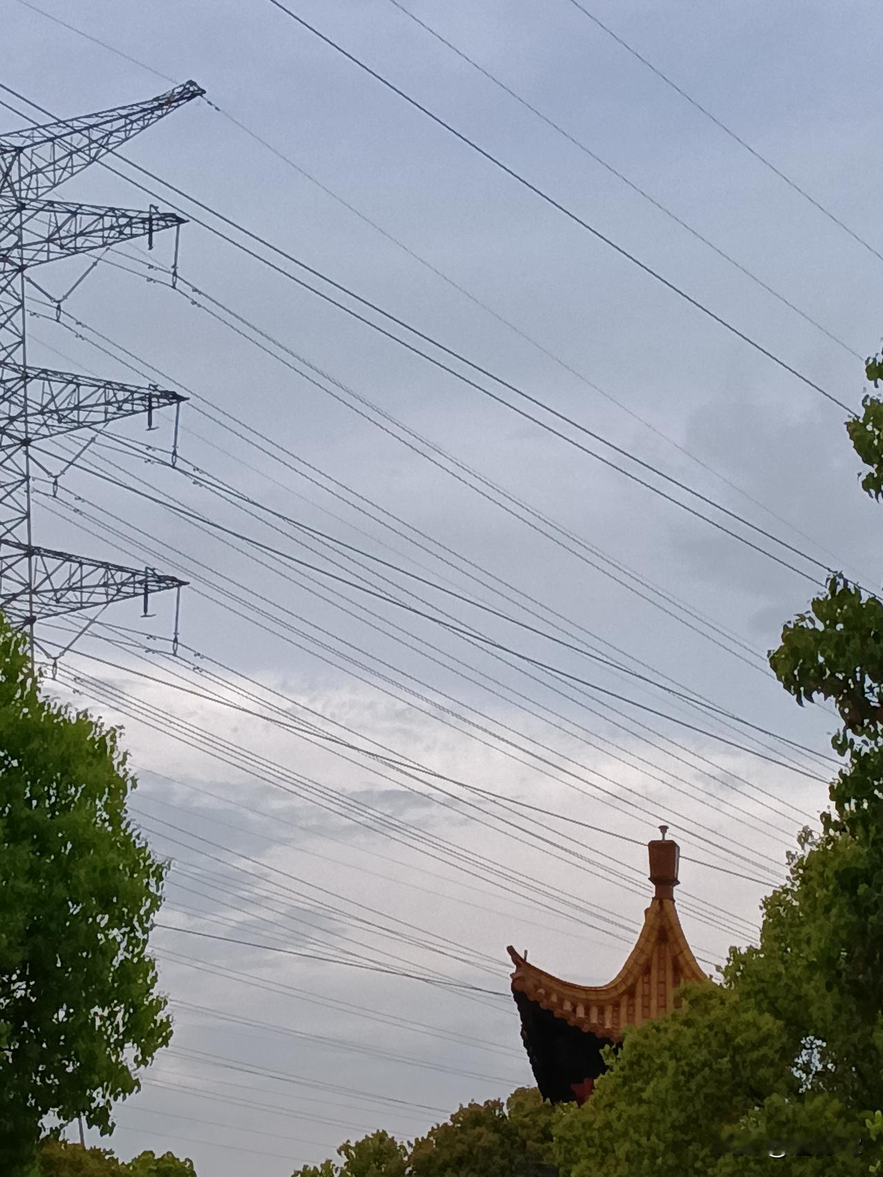 李鸿章搞的洋务运动效果究竟如何?洋务运动，从根本上说是为了挽救清王朝的一次试验，