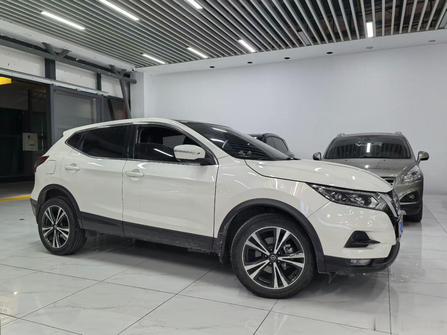 客户置换日产逍客2.0L豪华版2020年上牌 8.4万公里原漆0出险 六万多块钱