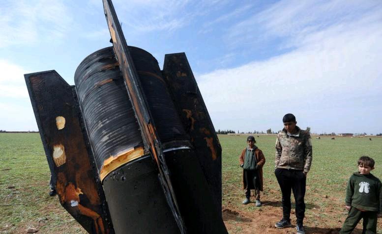 美国参谋长联席会议主席凯恩上将说，伊朗向战区发射弹道导弹的次数比战斗首日减少了8