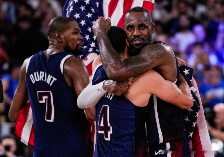 近日，NBA名宿雷吉·米勒在《Dan Patrick Show》节目中，谈到了勒