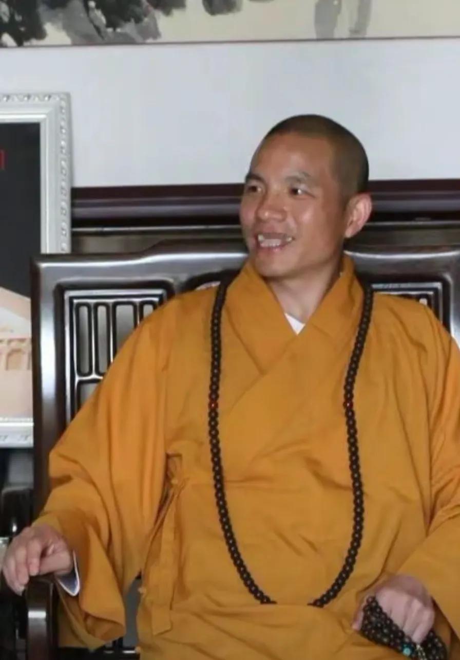 释印乐出任少林寺方丈肯定能让少林寺更受人尊敬，毕竟释印乐可是从白马寺出来的，他是