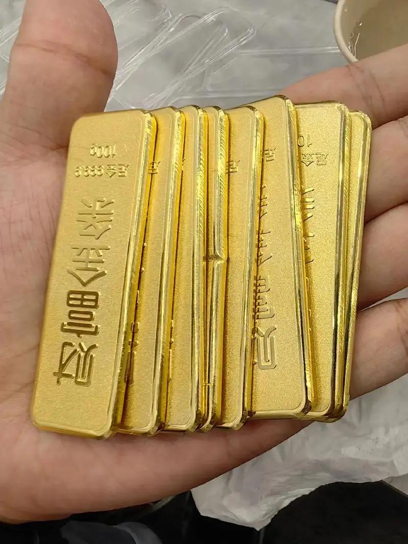 黄金涨势如虹，健康人生更需内外双调
今年的金价，犹如春雷滚滚，惊天动地，令人目不