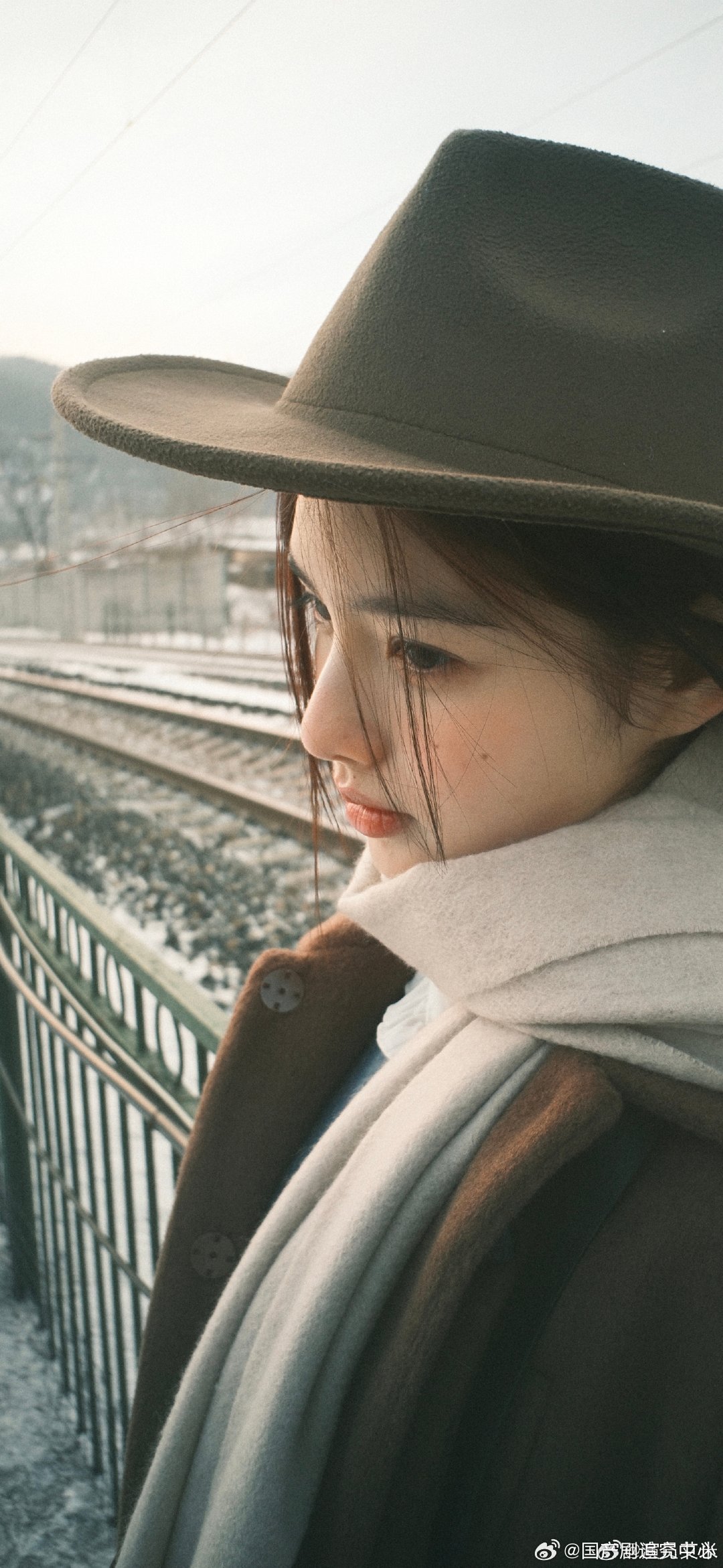 艾米雪景营业的神认真看完艾米这组雪景内容，🎬能明显感受到她超强的画面掌控力，雪