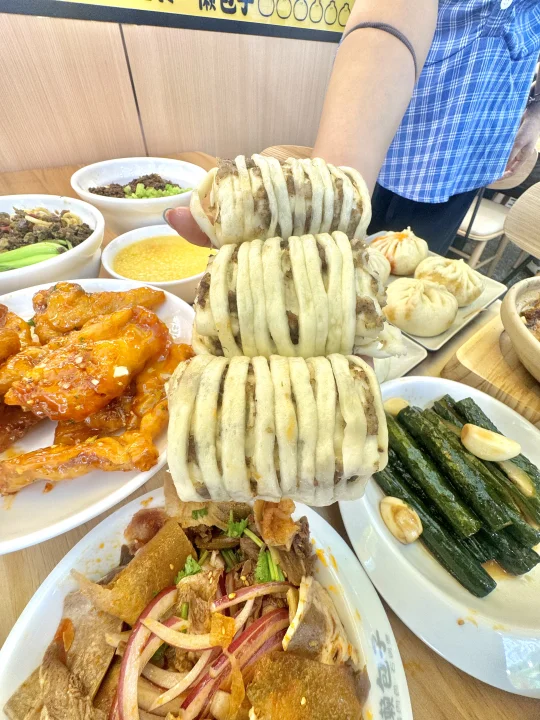 保定包子之光 好吃S了！！