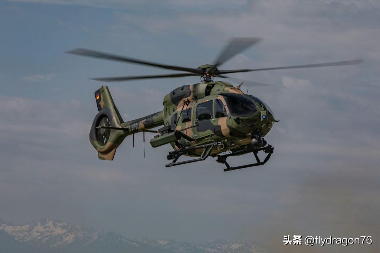 🚁🇩🇪 德国接收首批用于特种作战部队的 H145M 轻型战斗直升机

德国