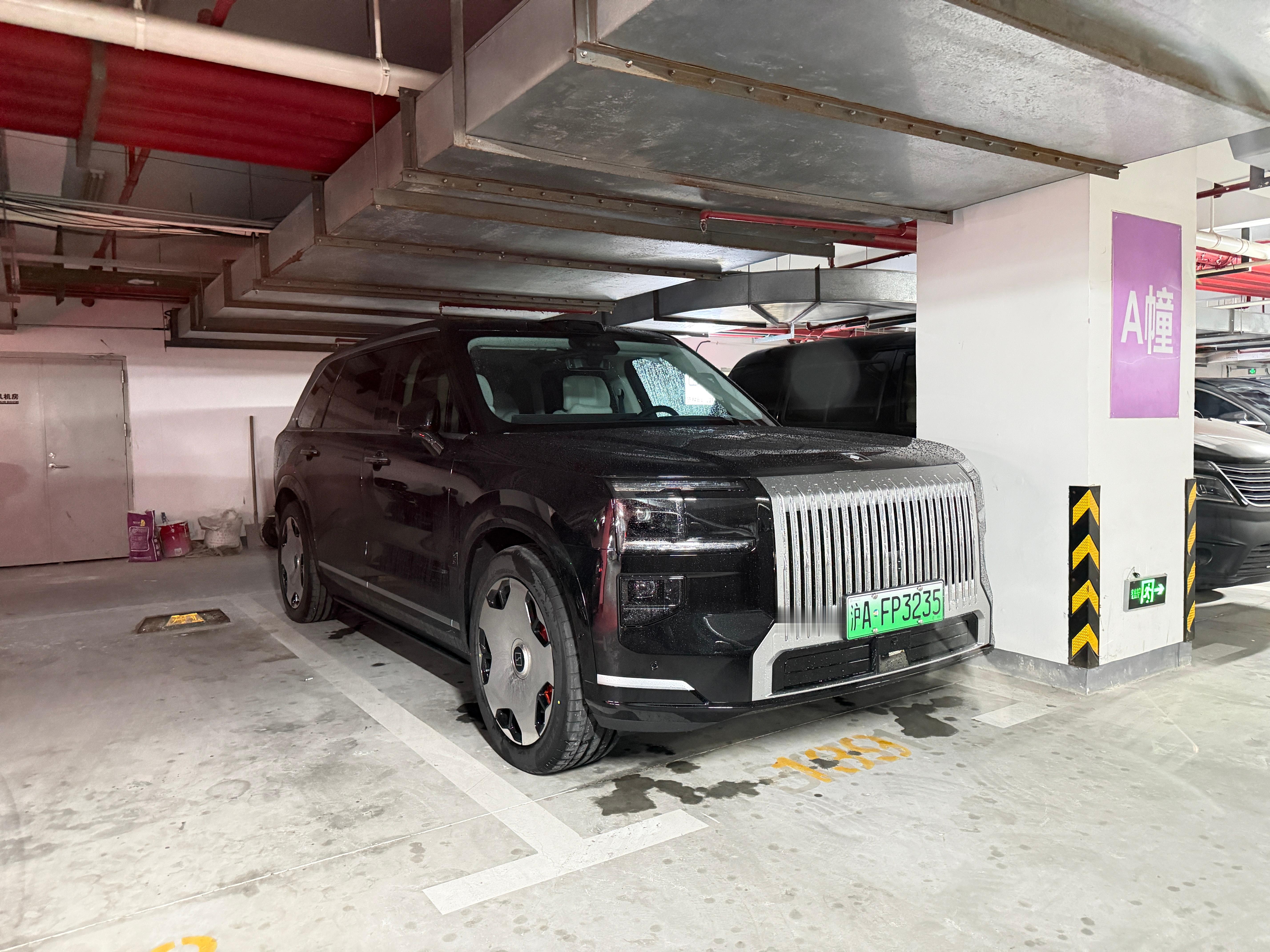 园区又有大哥新提了9X，气场十足👍 