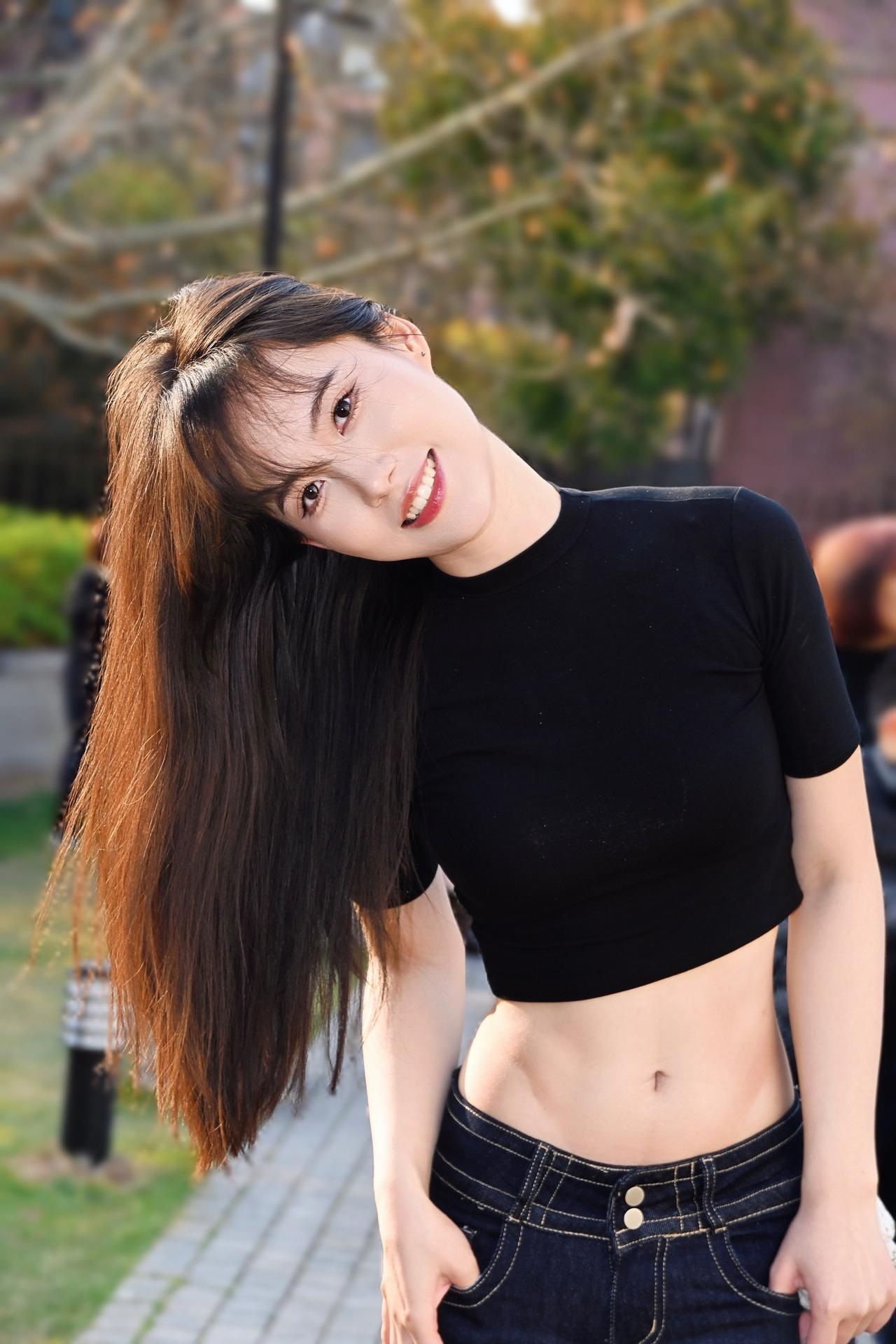 你就大大方方做自己！📷：尼康z30
✨：神牛480
预设：玩具
镜头：1820