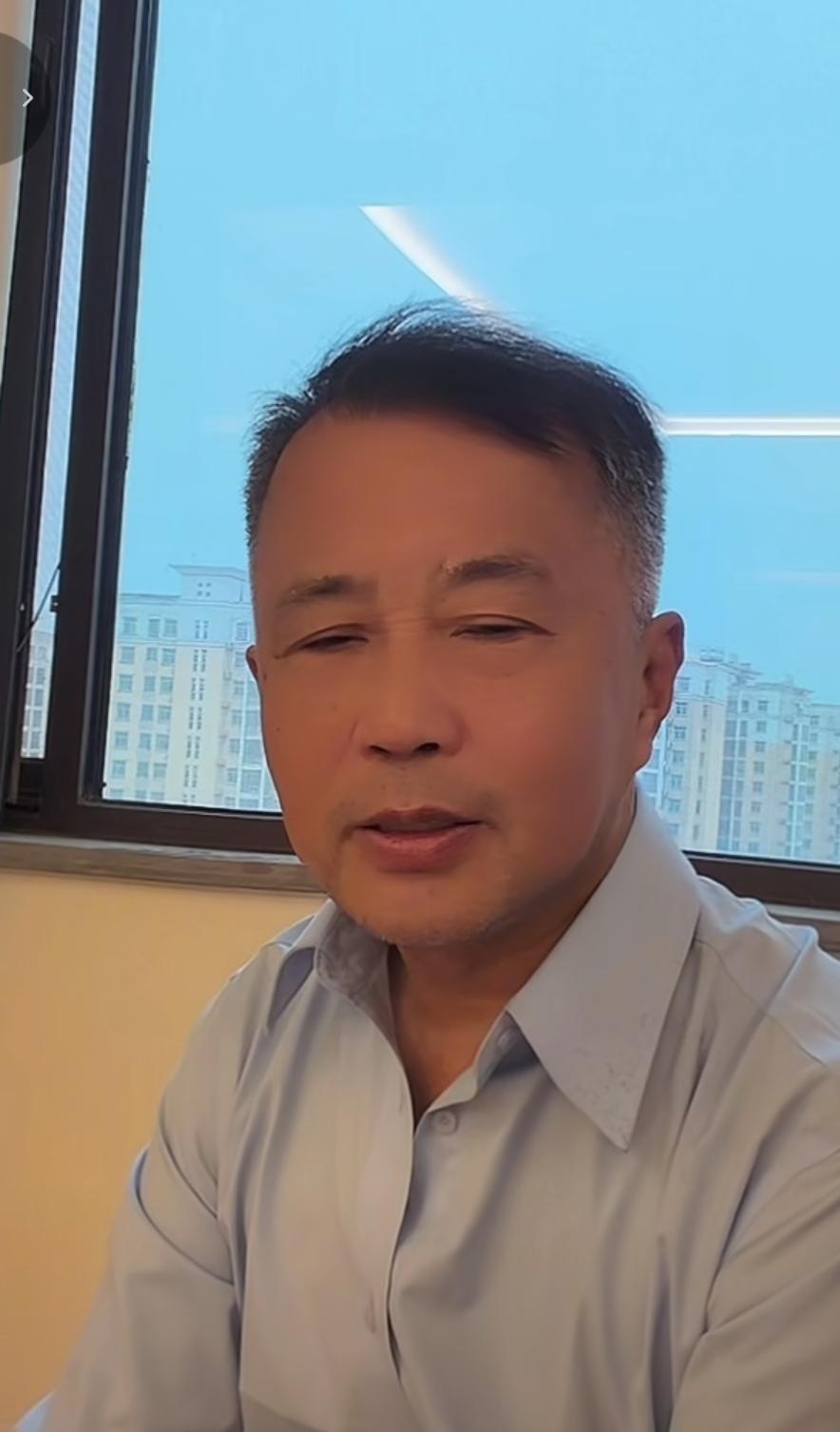 期待沈巍与易中天、莫言对话，他们三人都是网络时代爆红的文化名人，也都是具有较大争