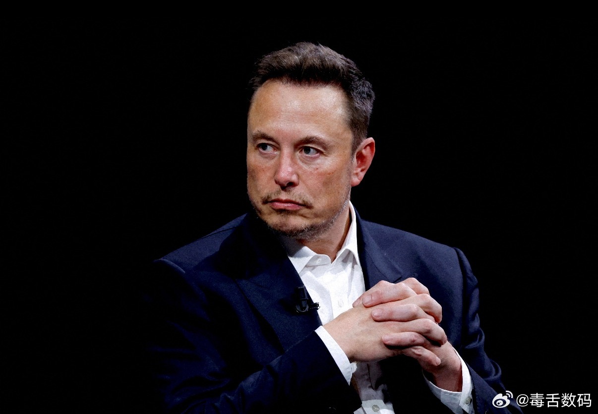 特斯拉FSD停售就在刚刚马斯克宣布停止FSD买断的形式，改为月度订阅制。比较利好